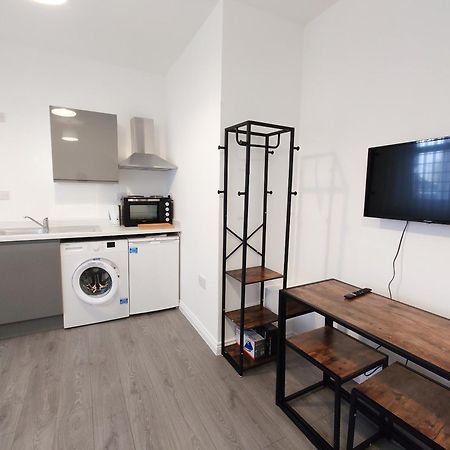 Centra Station Apartment London Exterior photo